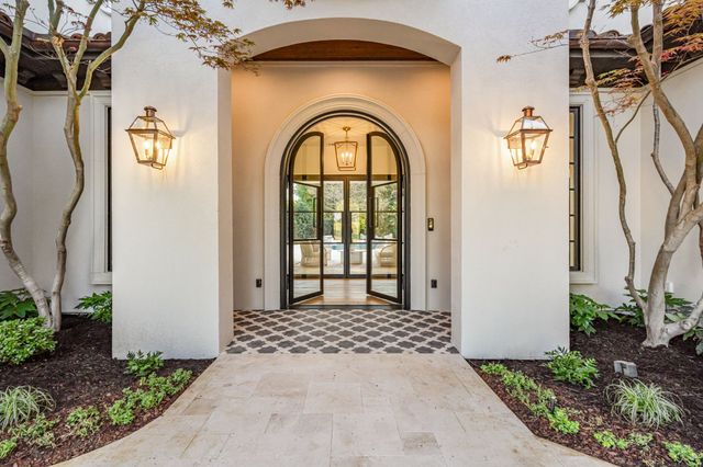 2203 King Fisher Drive, Westlake, TX 76262