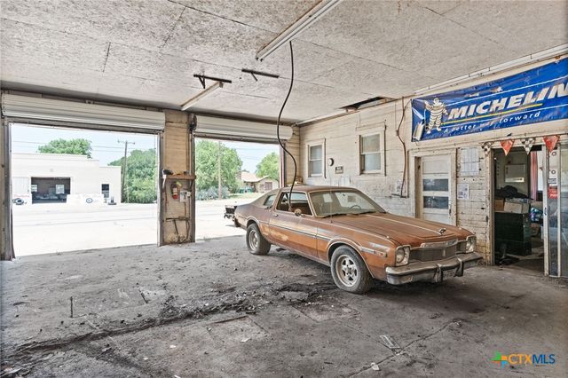 212 E Main Street, Gatesville, TX 76528
