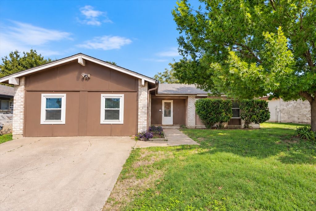 1117 High Point Road, Arlington, TX 76015 — exterior