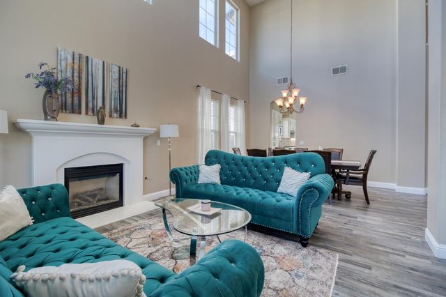 755 Branding Iron St, Oakdale, CA 95361