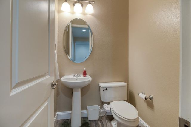 755 Branding Iron St, Oakdale, CA 95361