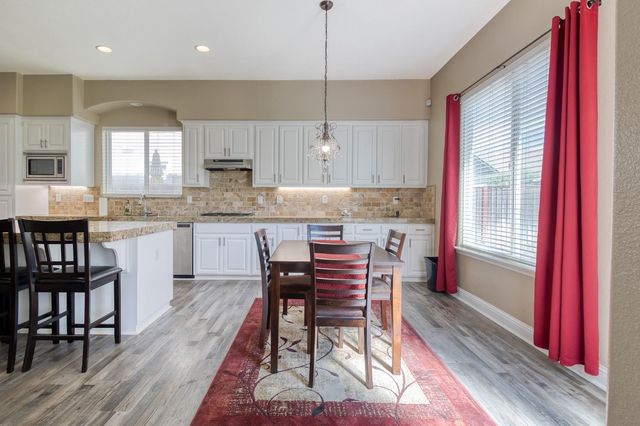 755 Branding Iron St, Oakdale, CA 95361