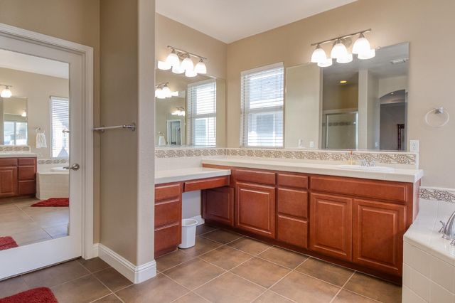 755 Branding Iron St, Oakdale, CA 95361