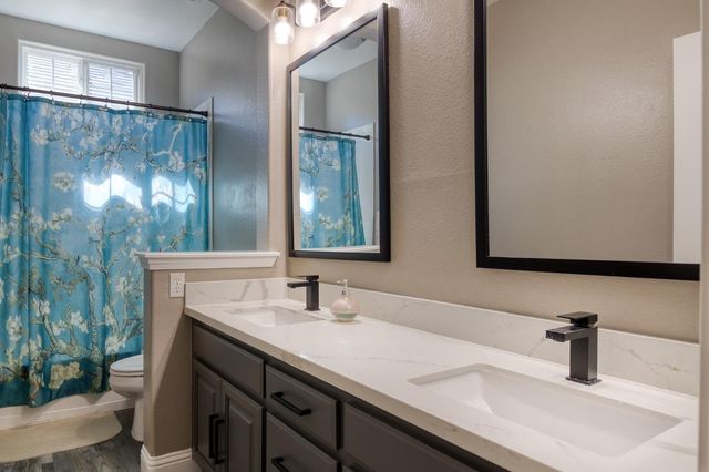 755 Branding Iron St, Oakdale, CA 95361