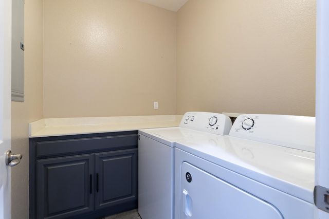 755 Branding Iron St, Oakdale, CA 95361