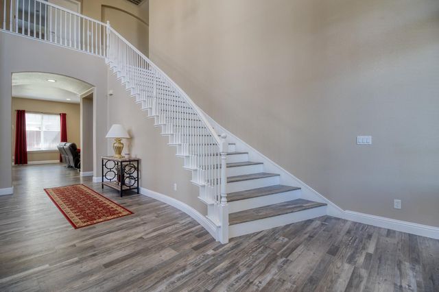 755 Branding Iron St, Oakdale, CA 95361