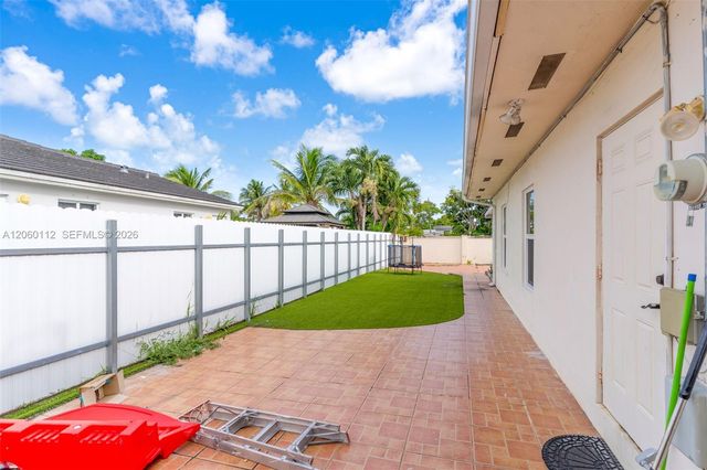 11470 SW 57th Ter, Miami, FL 33173