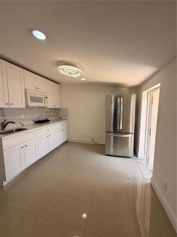 11470 SW 57th Ter, Miami, FL 33173