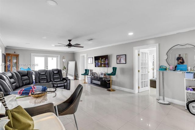 11470 SW 57th Ter, Miami, FL 33173