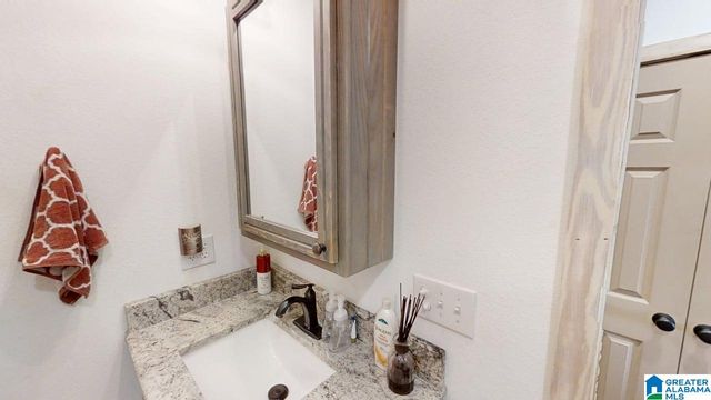 195 COUNTY ROAD 2030, Crane Hill, AL 35053