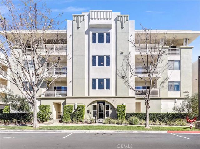 12922 Union 302, Hawthorne, CA 90250