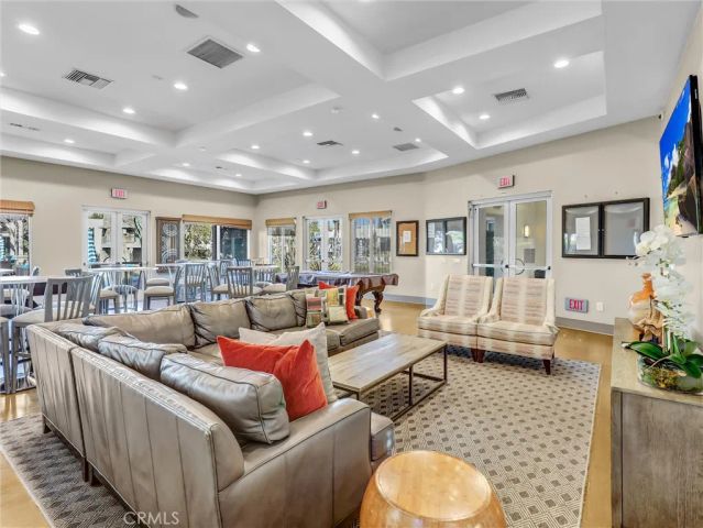 12922 Union 302, Hawthorne, CA 90250