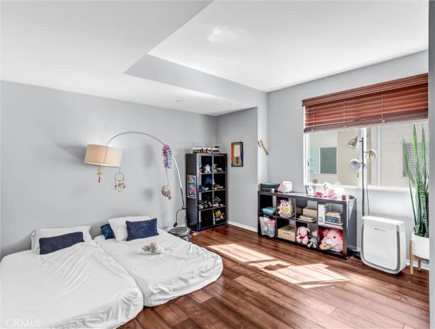 12922 Union 302, Hawthorne, CA 90250