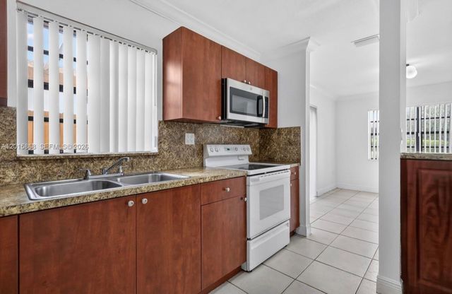 6904 NW 169th Street 145F, Hialeah, FL 33015