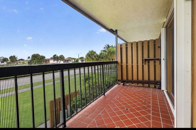6904 NW 169th Street 145F, Hialeah, FL 33015
