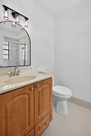 6904 NW 169th Street 145F, Hialeah, FL 33015