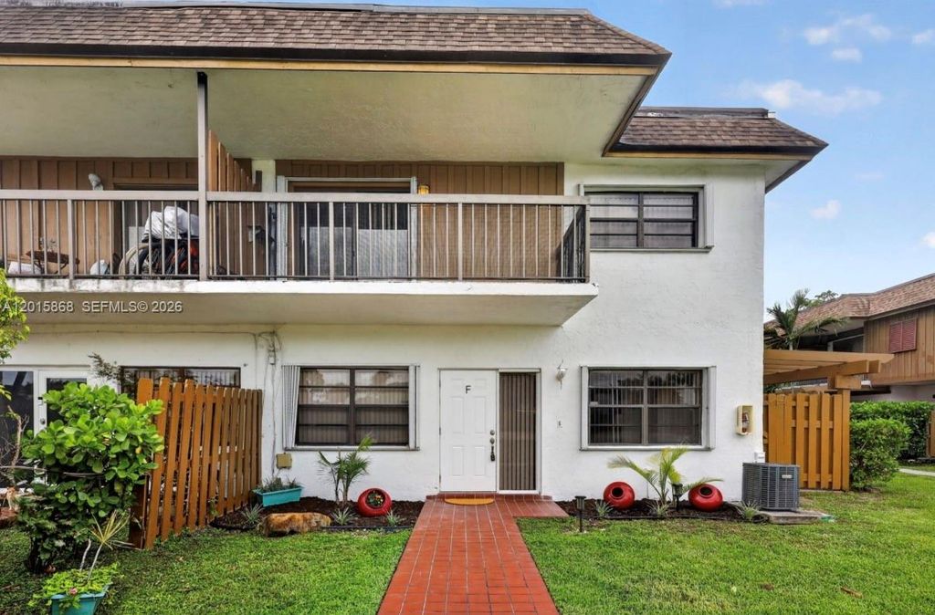 6904 NW 169th Street 145F, Hialeah, FL 33015