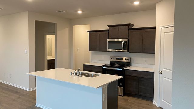 107 Hunters Way, Canton, TX 75103