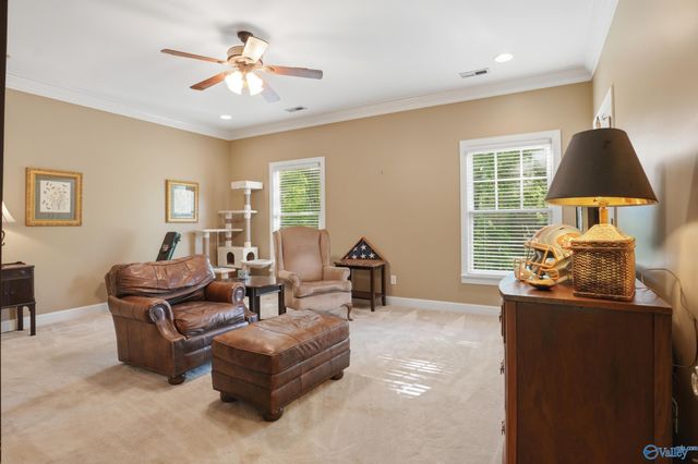1544 Blackhall Lane SE, Decatur, AL 35601