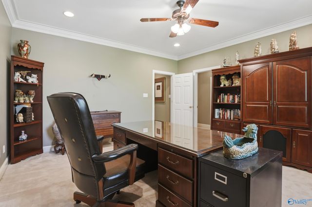 1544 Blackhall Lane SE, Decatur, AL 35601