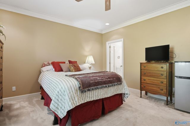 1544 Blackhall Lane SE, Decatur, AL 35601
