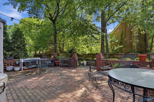 1544 Blackhall Lane SE, Decatur, AL 35601