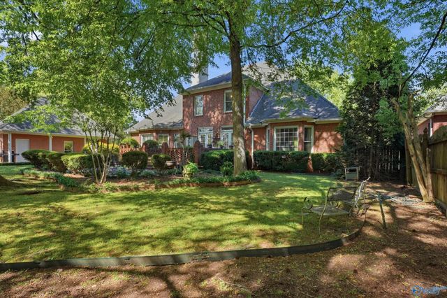 1544 Blackhall Lane SE, Decatur, AL 35601