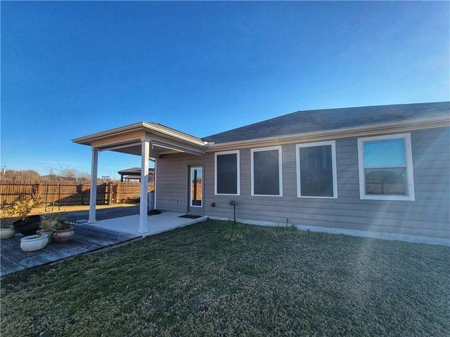3633 Soft Shore LN, Pflugerville, TX 78660