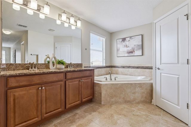 9893 PECAN HICKORY WAY, Orlando, FL 32832