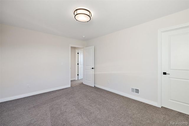 4042 Spring Meadows Drive, Sterling Heights, MI 48314