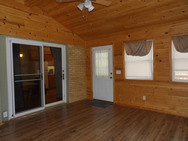 415 Remus Drive, Buchanan, MI 49107