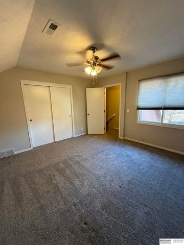 110 Fleetwood Drive, Papillion, NE 68133