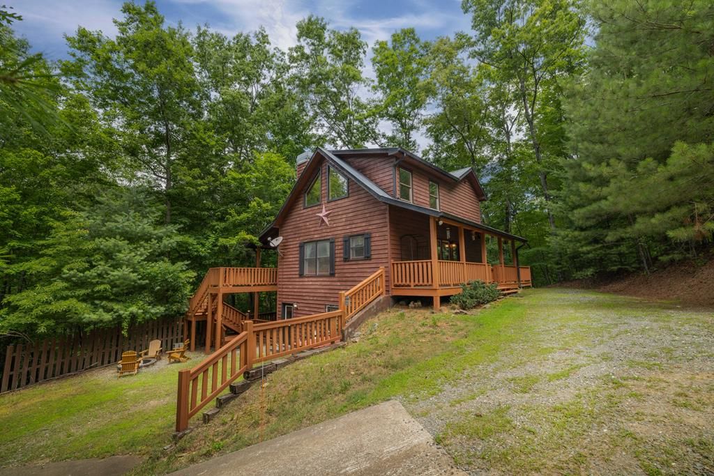120 Pasha Drive, Ellijay, GA 30540