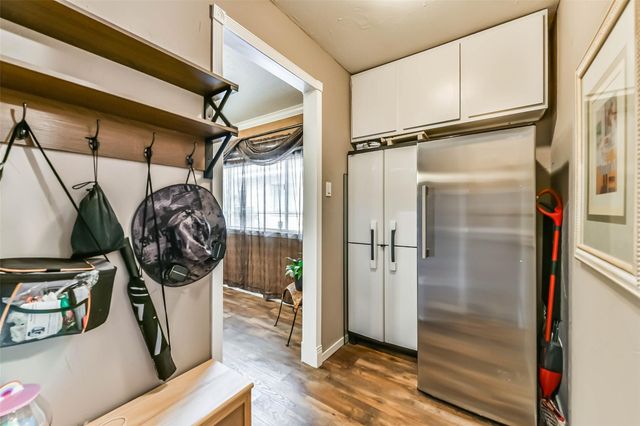 2422 Pilgrims Bend Drive, Friendswood, TX 77546