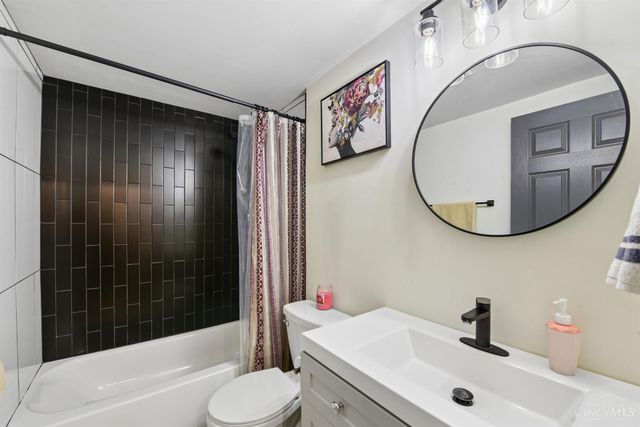 595 Deerfield Drive, Harrison, OH 45030