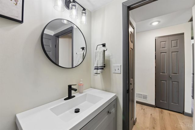 595 Deerfield Drive, Harrison, OH 45030