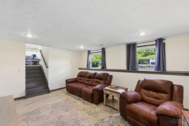 595 Deerfield Drive, Harrison, OH 45030
