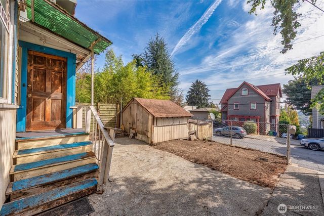 1525 14th Avenue S, Seattle, WA 98144