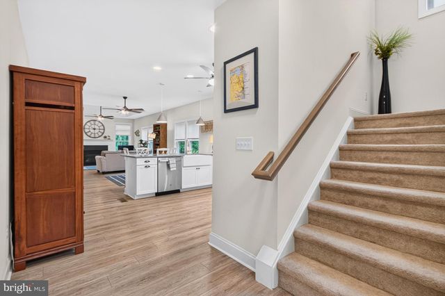 1 STINGRAY HARBOR DR, Ocean View, DE 19970