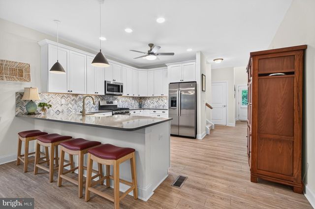 1 STINGRAY HARBOR DR, Ocean View, DE 19970