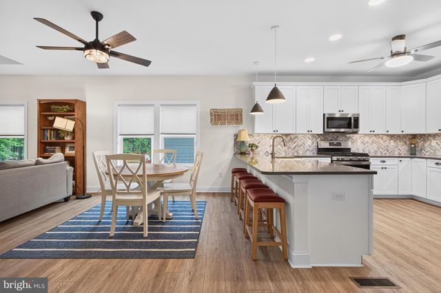 1 STINGRAY HARBOR DR, Ocean View, DE 19970