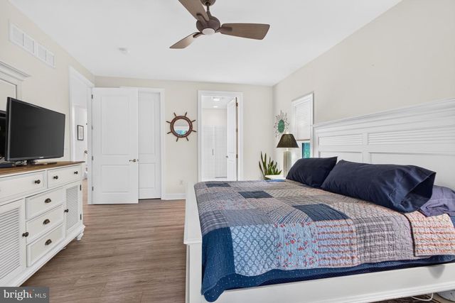 1 STINGRAY HARBOR DR, Ocean View, DE 19970