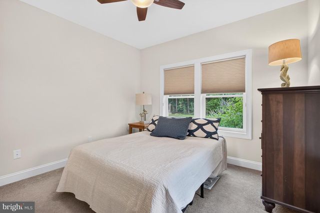 1 STINGRAY HARBOR DR, Ocean View, DE 19970