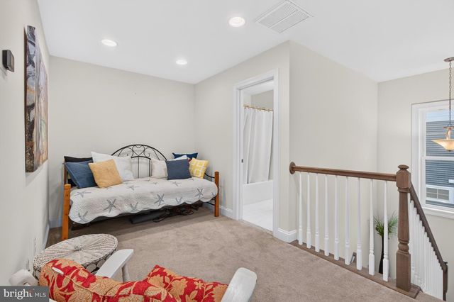 1 STINGRAY HARBOR DR, Ocean View, DE 19970