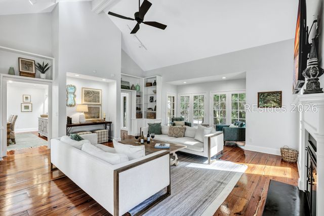 32 Plantation Dr, Hilton Head Island, SC 29928