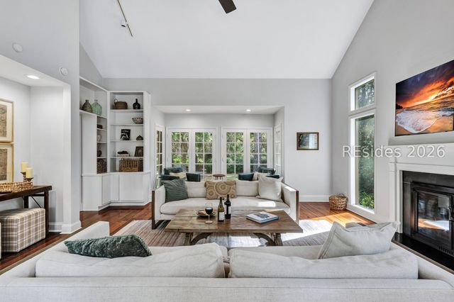 32 Plantation Dr, Hilton Head Island, SC 29928
