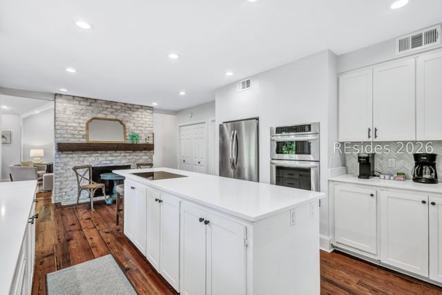32 Plantation Dr, Hilton Head Island, SC 29928