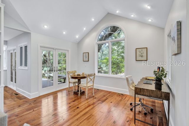 32 Plantation Dr, Hilton Head Island, SC 29928