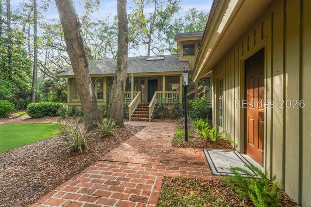 32 Plantation Dr, Hilton Head Island, SC 29928