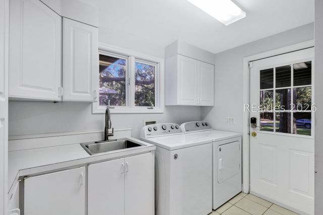 32 Plantation Dr, Hilton Head Island, SC 29928